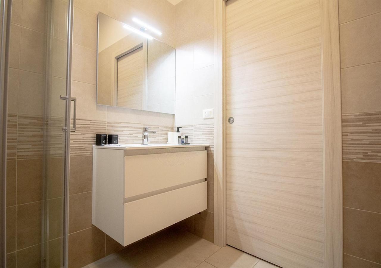 Athena Rooms - Parcheggio Privato Bologna Eksteriør bilde