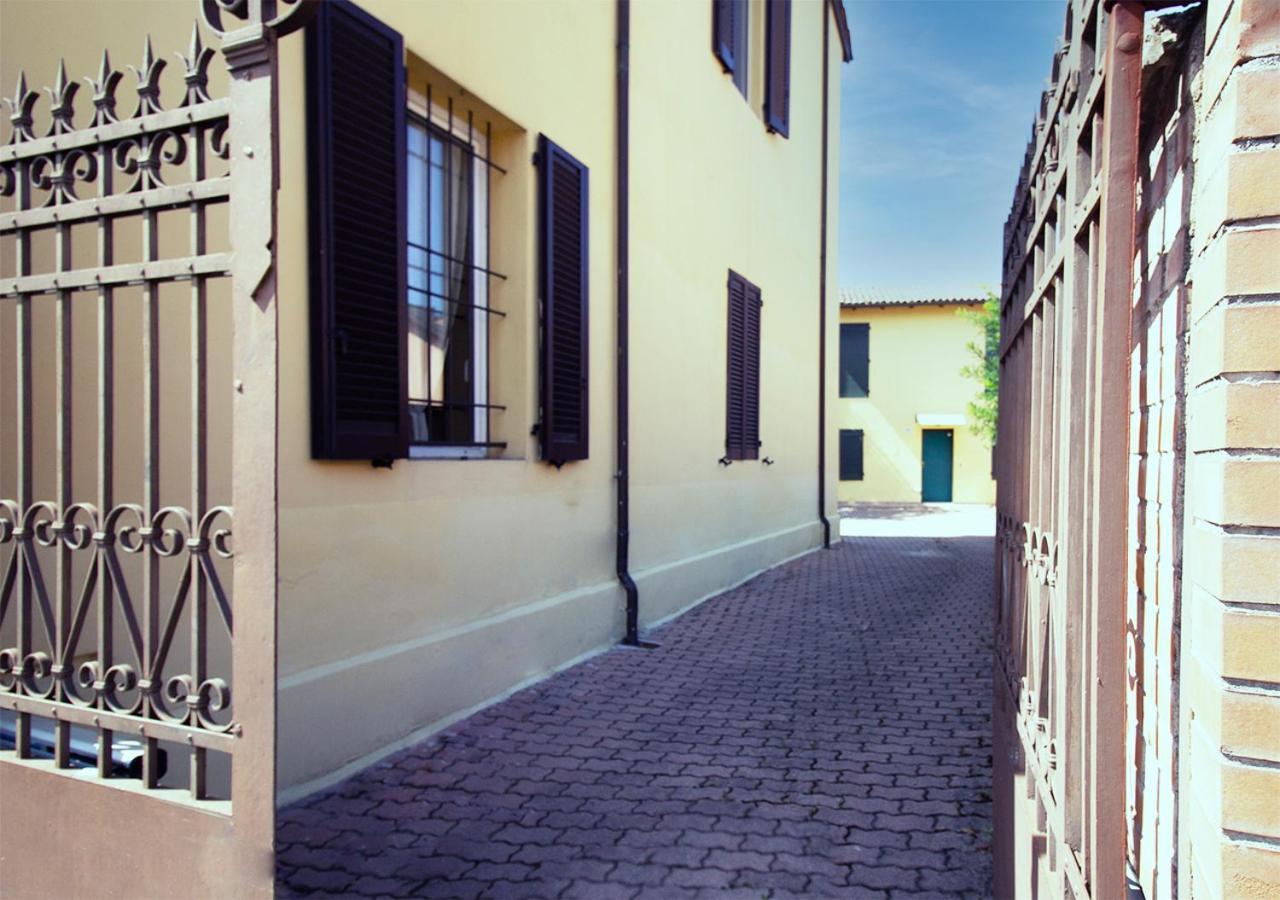 Athena Rooms - Parcheggio Privato Bologna Eksteriør bilde