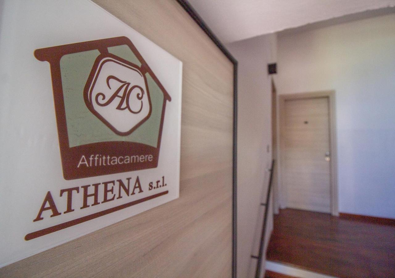 Athena Rooms - Parcheggio Privato Bologna Eksteriør bilde