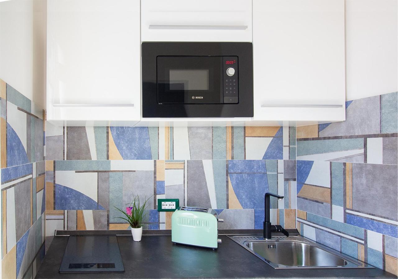 Athena Rooms - Parcheggio Privato Bologna Eksteriør bilde