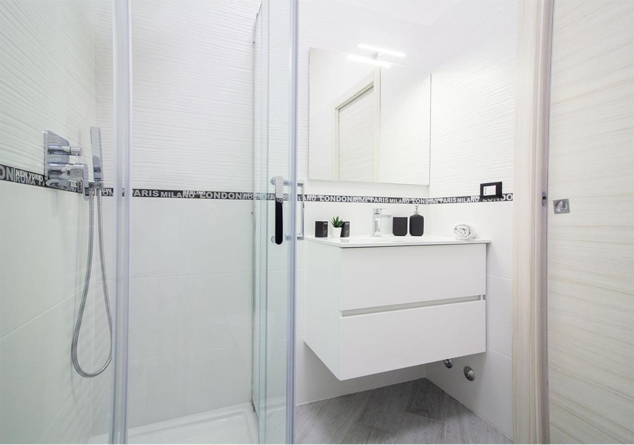 Athena Rooms - Parcheggio Privato Bologna Eksteriør bilde