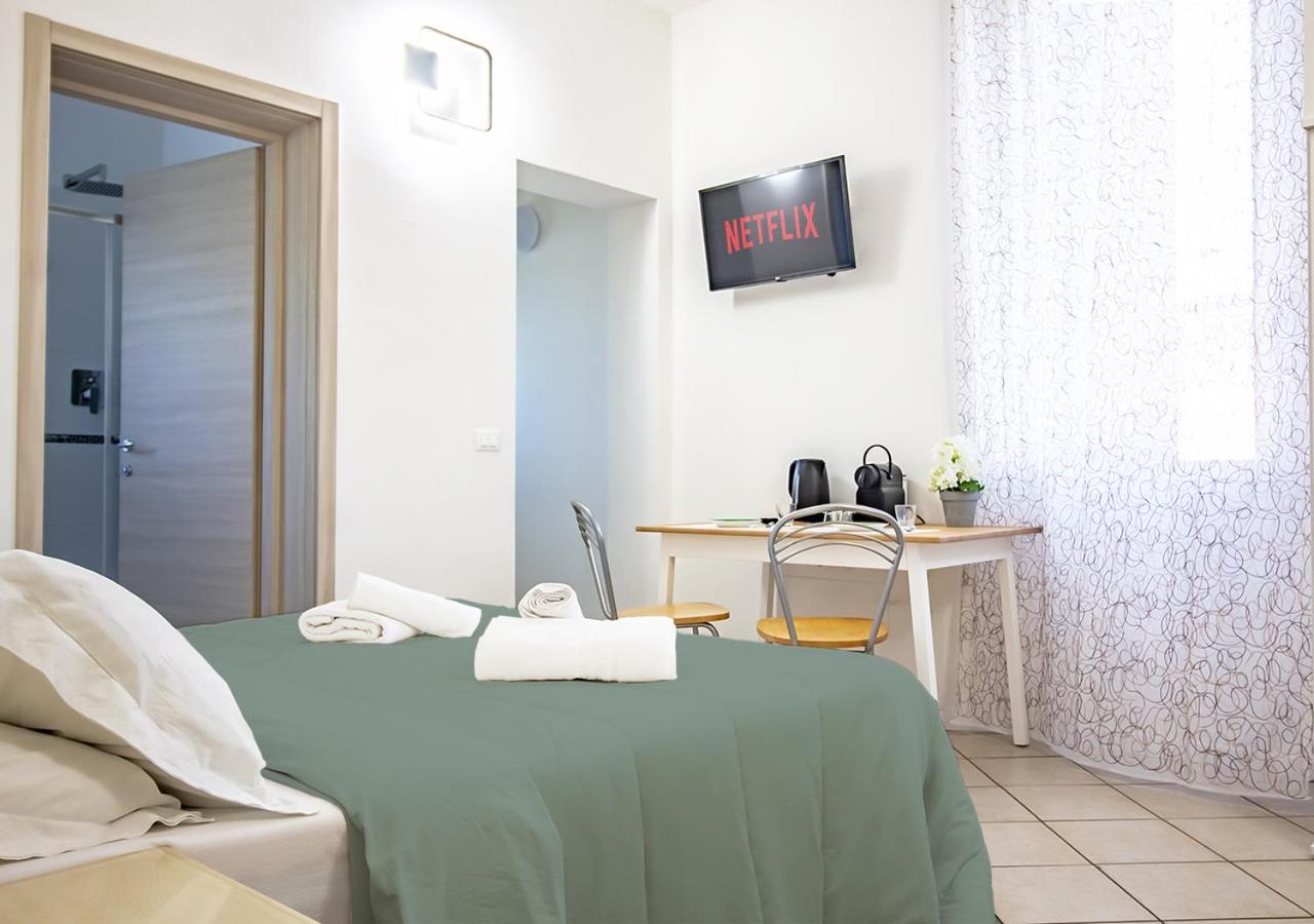Athena Rooms - Parcheggio Privato Bologna Eksteriør bilde
